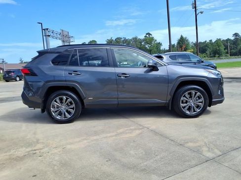 Used 2025 Toyota RAV4 XLE Premium AWD/4WD image 2