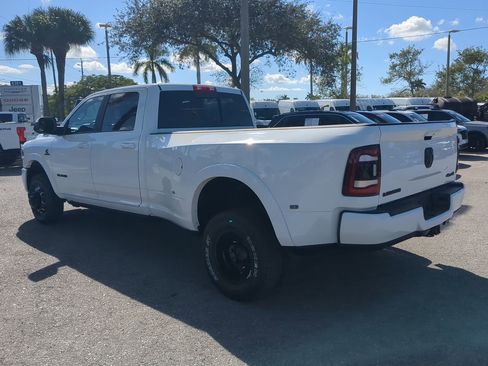 Used 2021 RAM 3500 Laramie image 7