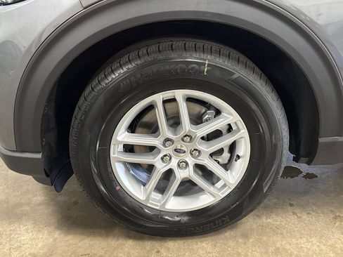 New 2026 Ford Explorer Active w/ Active Comfort Package RWD image 33