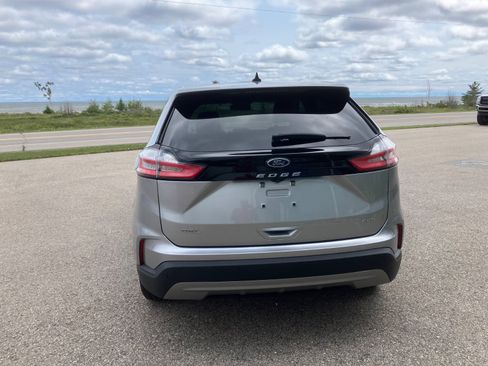 Used 2023 Ford Edge SEL w/ Convenience Package AWD/4WD image 4