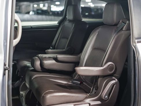 Used 2021 Honda Odyssey EX-L image 22