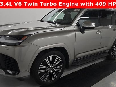 Used 2024 Lexus LX 600 4WD w/ Luxury Package