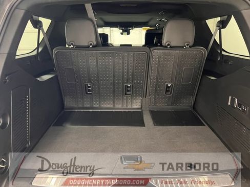 Used 2024 Chevrolet Suburban High Country w/ Advanced Technology Package AWD/4WD image 39