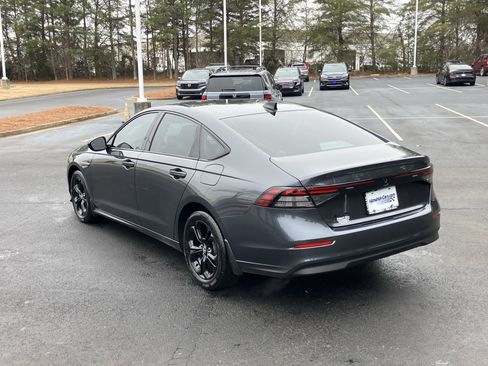 Used 2025 Honda Accord SE image 8