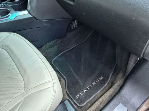 Used 2016 Ford Explorer Platinum AWD/4WD image 40