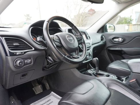 Used 2021 Jeep Cherokee Latitude Plus image 10