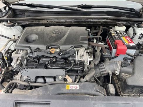 Used 2020 Toyota Camry XSE FWD image 33