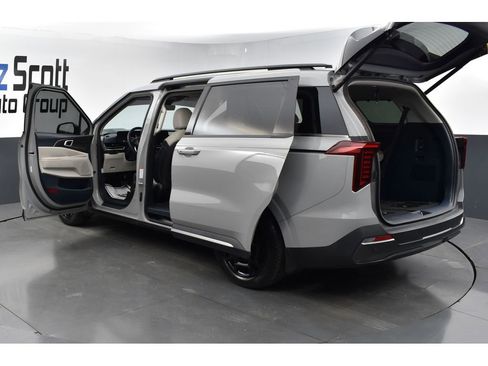 Certified 2025 Kia Carnival SX Prestige image 27