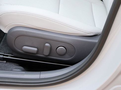 New 2026 Hyundai Kona Limited image 25