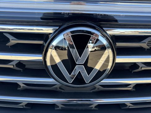 New 2026 Volkswagen Atlas SE image 32