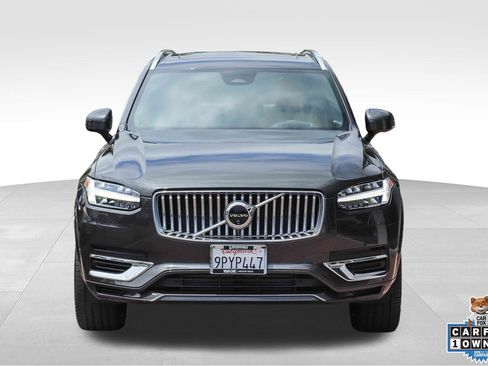 Used 2024 Volvo XC90 T8 Ultimate AWD/4WD image 2