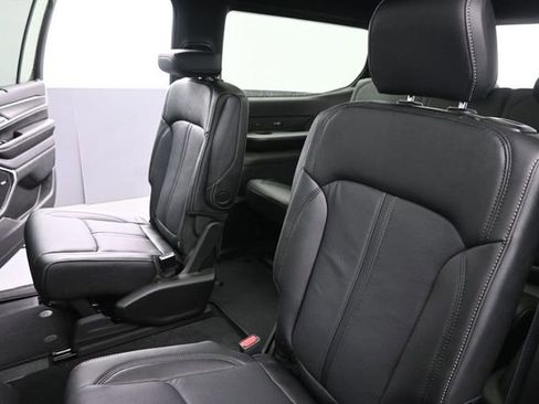 New 2026 Jeep Grand Wagoneer Limited AWD/4WD image 15