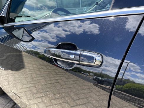Used 2022 Chevrolet Malibu Premier FWD image 11