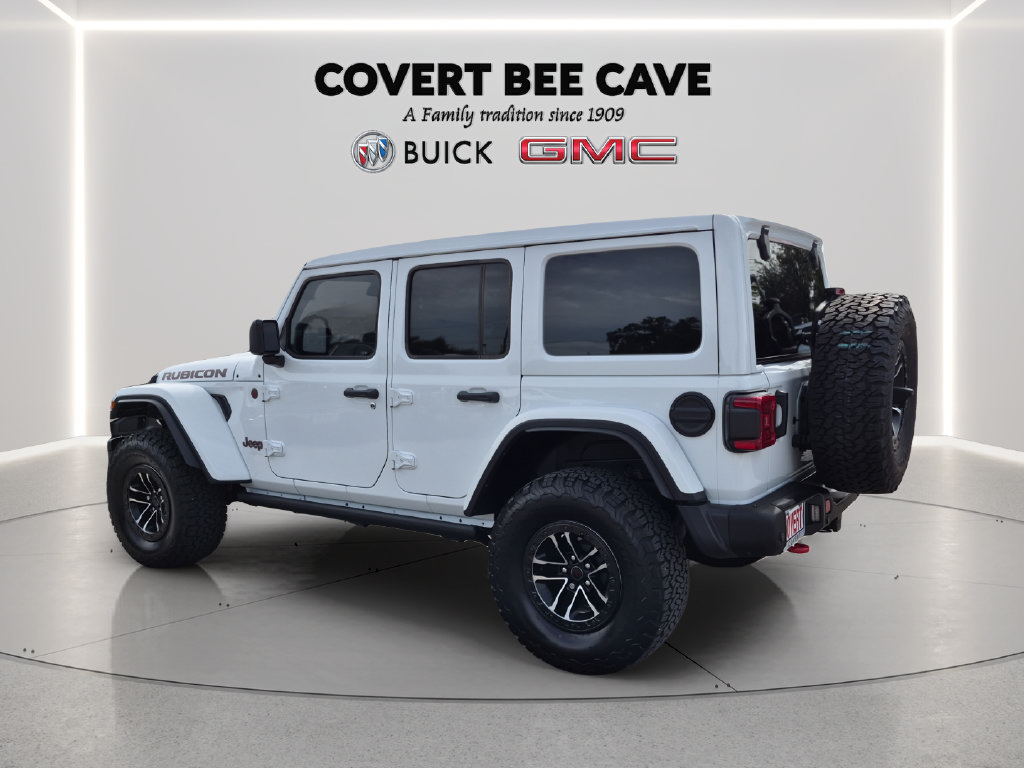 Used 2025 Jeep Wrangler Unlimited Rubicon AWD/4WD image 5