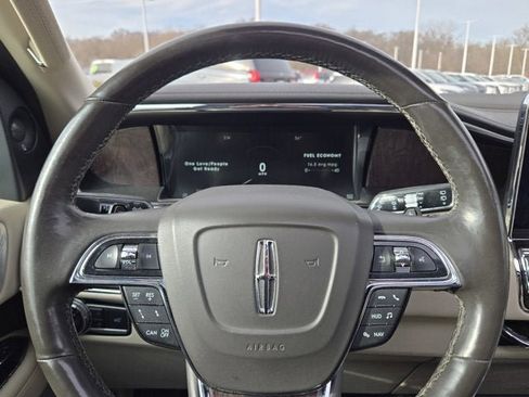 Used 2020 Lincoln Navigator L Reserve w/ Luxury Package image 27