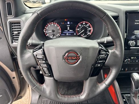 Used 2023 Nissan Frontier PRO-4X w/ Pro-4X Premium Package AWD/4WD image 8