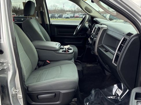 Used 2016 RAM 3500 Tradesman w/ Chrome Appearance Group AWD/4WD image 8