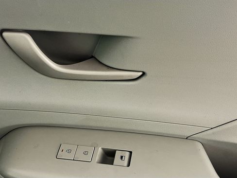 Used 2024 Hyundai Kona SEL FWD image 32