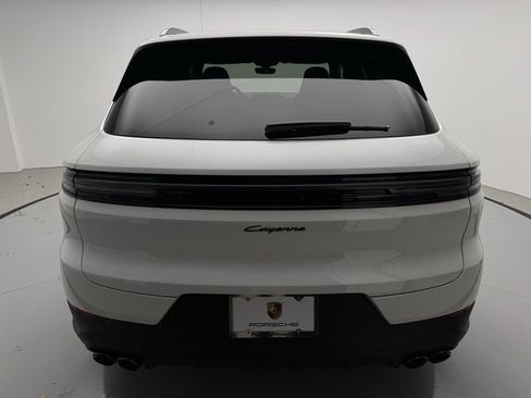 Used 2025 Porsche Cayenne image 22
