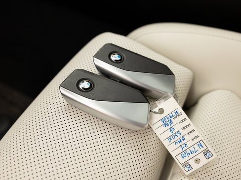 Used 2024 BMW 530i xDrive w/ Premium Package image 45