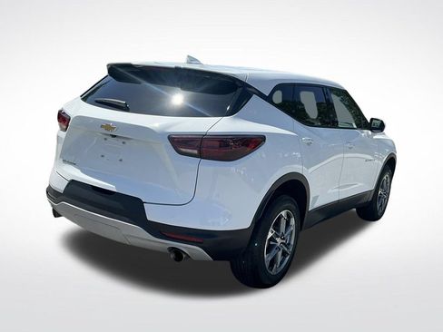 Used 2024 Chevrolet Blazer LT FWD image 8