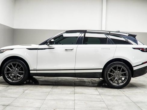 Used 2021 Land Rover Range Rover Velar R-Dynamic S image 9