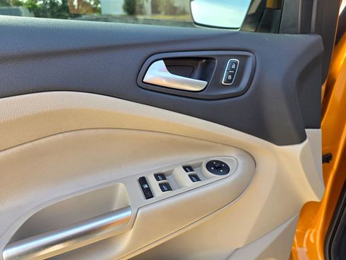 Used 2016 Ford Escape SE w/ Equipment Group 201A FWD image 26