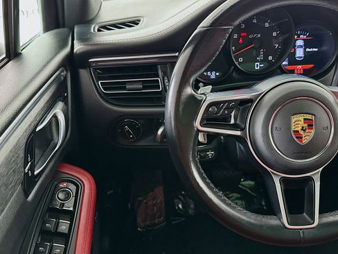 Used 2021 Porsche Macan GTS image 10