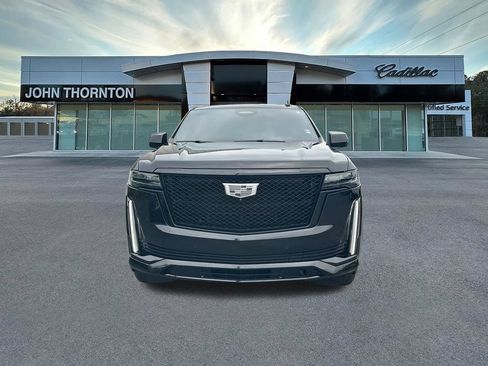 Used 2022 Cadillac Escalade ESV Sport Platinum RWD image 2