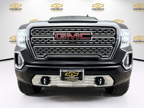 Used 2019 GMC Sierra 1500 Denali w/ Denali Ultimate Package AWD/4WD image 2