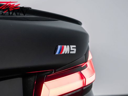 Used 2022 BMW M5 w/ Executive Package image 14