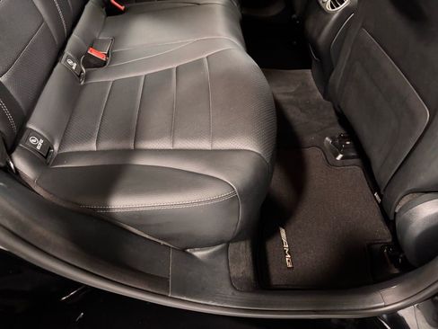 Used 2018 Mercedes-Benz GLC 300 4MATIC image 23