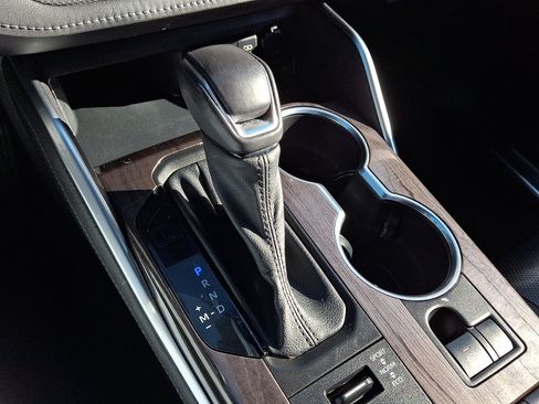 Used 2020 Toyota Highlander Platinum image 15