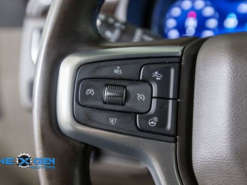 Used 2023 Chevrolet Suburban LT w/ Luxury Package AWD/4WD image 14