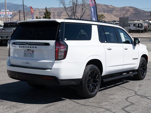 Used 2023 Chevrolet Suburban Z71 AWD/4WD image 5