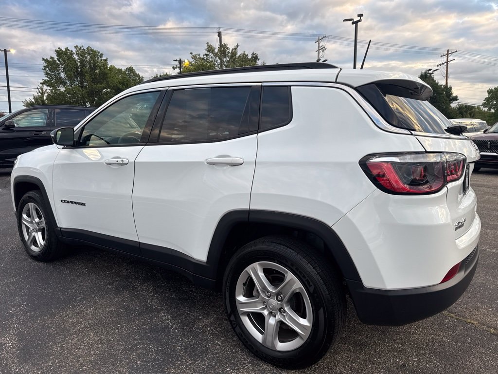 Used 2023 Jeep Compass Latitude AWD/4WD image 6