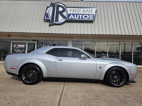 Used 2021 Dodge Challenger R/T Scat Pack image 9