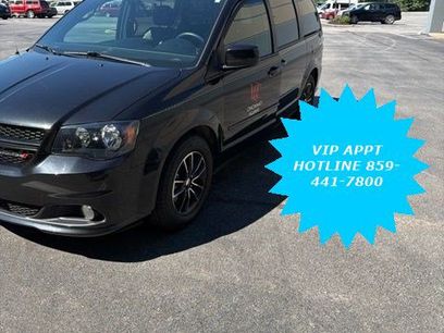 Used 2017 Dodge Grand Caravan SXT w/ Driver Convenience Group