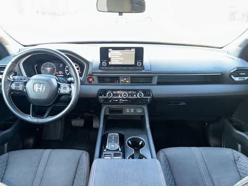 Used 2023 Honda Pilot Sport image 16