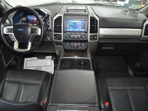 Used 2021 Ford F250 Lariat w/ Lariat Ultimate Package image 27