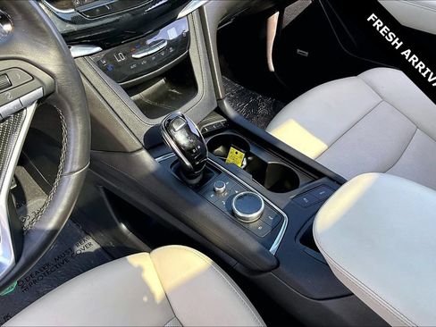 Used 2023 Cadillac XT6 Sport AWD/4WD image 8