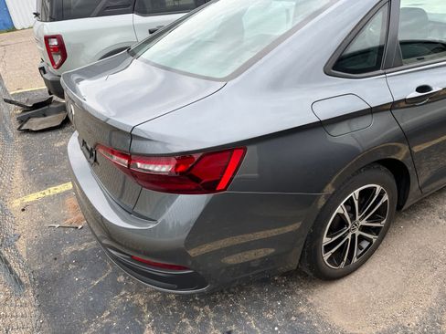 Used 2023 Volkswagen Jetta Sport FWD image 12
