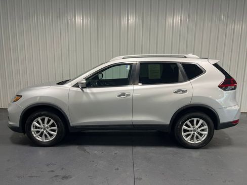 Used 2019 Nissan Rogue SV image 20