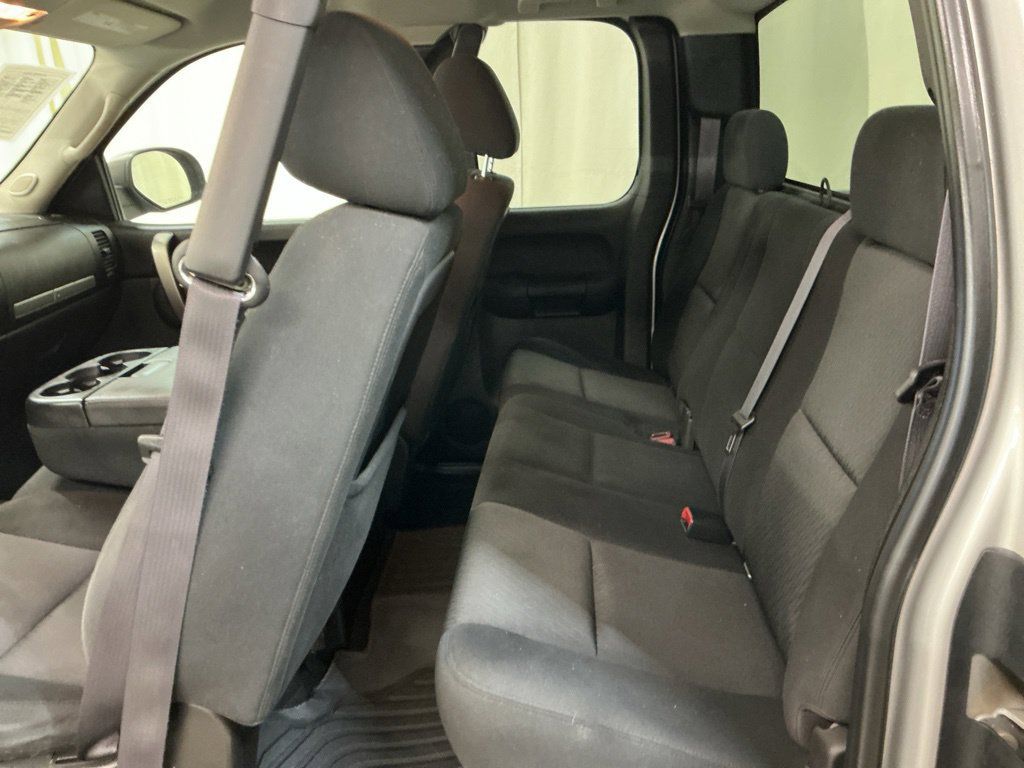 Used 2011 Chevrolet Silverado 1500 LT w/ All-Star Edition AWD/4WD image 23