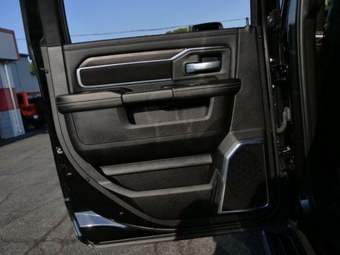 Used 2025 RAM 2500 Laramie w/ Night Edition AWD/4WD image 34