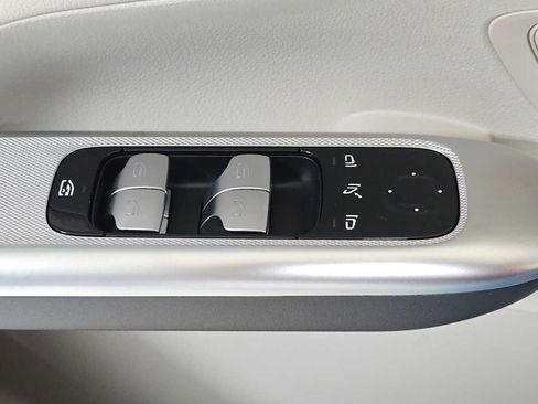 Certified 2026 Mercedes-Benz GLC 300 4MATIC image 24