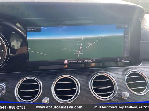 Used 2019 Mercedes-Benz E 300 4MATIC image 21