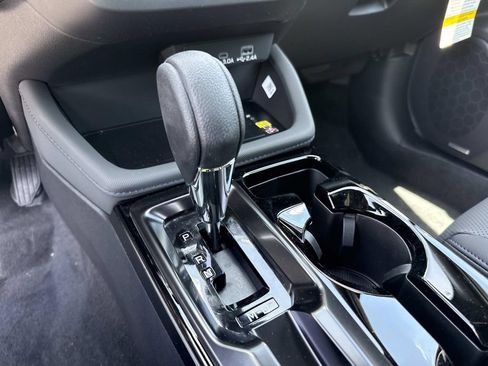 New 2026 Subaru Forester Limited AWD/4WD image 32