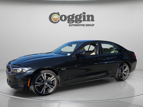Used 2023 BMW 330e w/ Driving Assistance Package RWD image 1