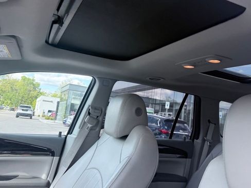 Used 2017 Buick Enclave Leather AWD/4WD image 11